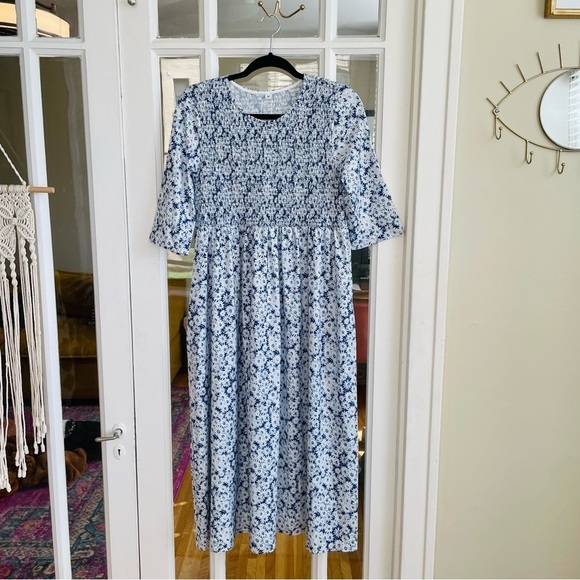 NEW Blue Floral Daisy Maxi Dress - Picture 1 of 4